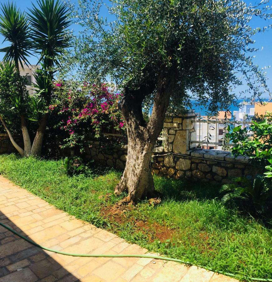 Apartments On The Beach Sarandë Exterior foto